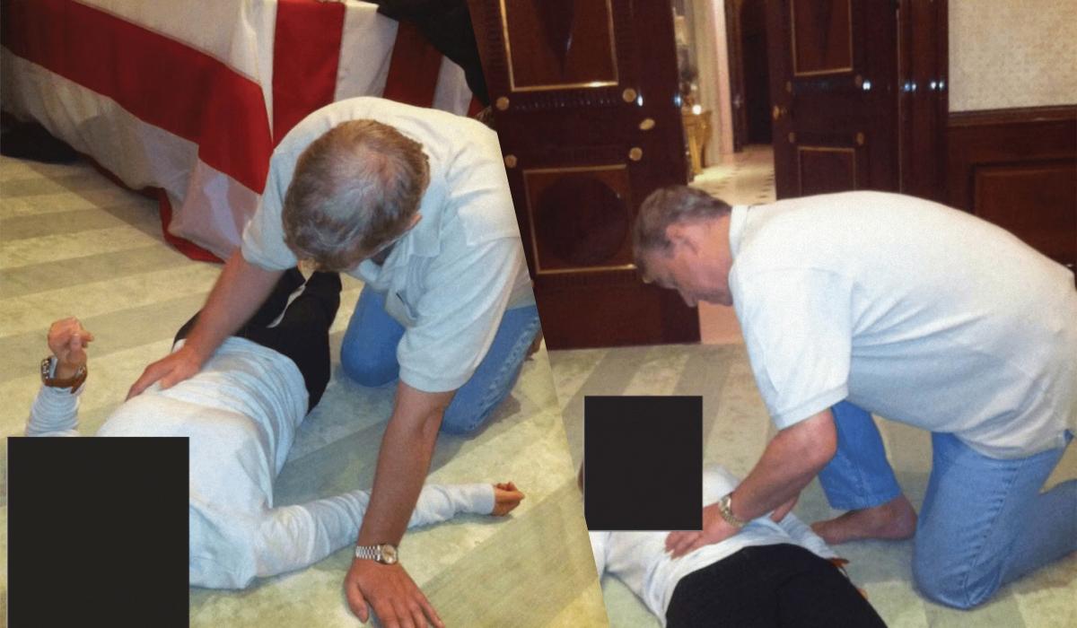 У нових файлах Епштейна є фото колишнього принца Ендрю, що стоїть на колінах над дівчиною У нових файлах Епштейна є фото колишнього принца Ендрю, що стоїть на колінах над дівчиною