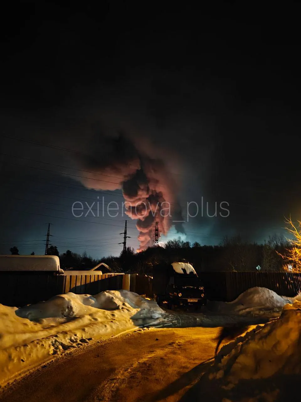 Під ударом був хімзавод: дрони атакували Тверську область, сталася пожежа. Фото та відео