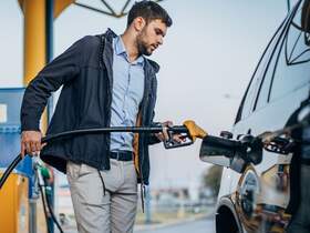 Дизель по 91 гривні: ціни на українських АЗС продовжують стрімке зростання після вихідних