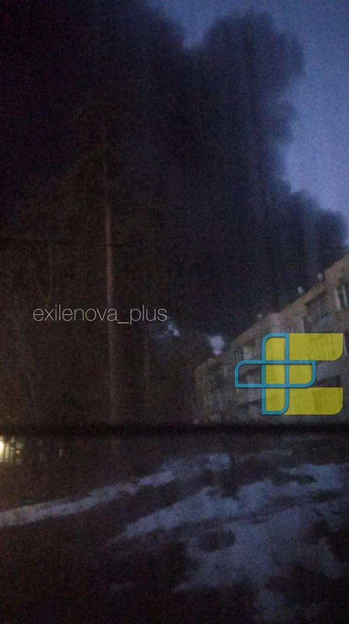 У російському Приморську атаковано порт, спалахнув нафтоналивний термінал. Фото і відео