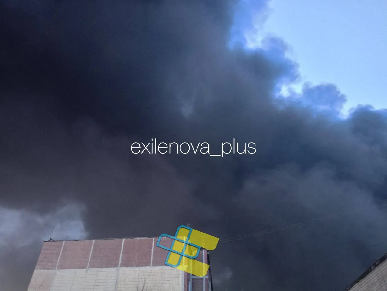 У російському Приморську атаковано порт, спалахнув нафтоналивний термінал. Фото і відео