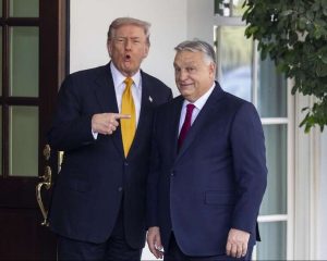 "Справжній боєць і переможець": Трамп закликав угорців голосувати за партію Віктора Орбана