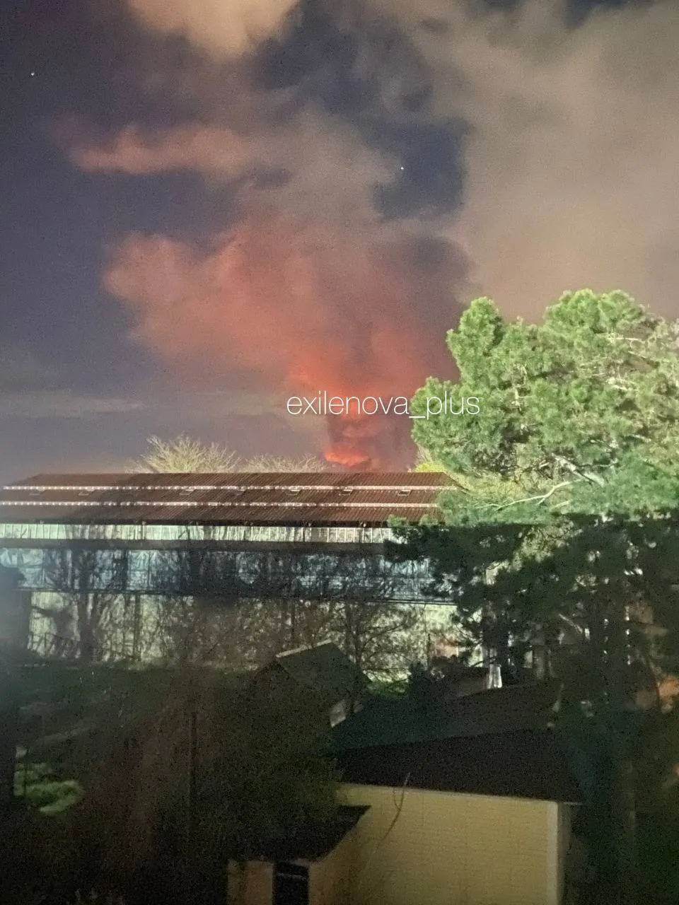 Піднявся дим: у Краснодарському краї повторно атакована станція з прокачування нафти. Фото і відео dzzzyzzzyzzzzyqyytqudant